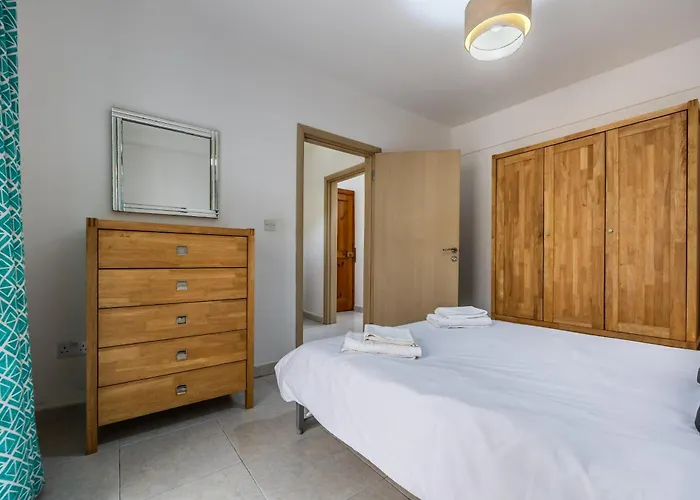 Spacious, One Bedroom In Paceville Apartman San Ġiljan